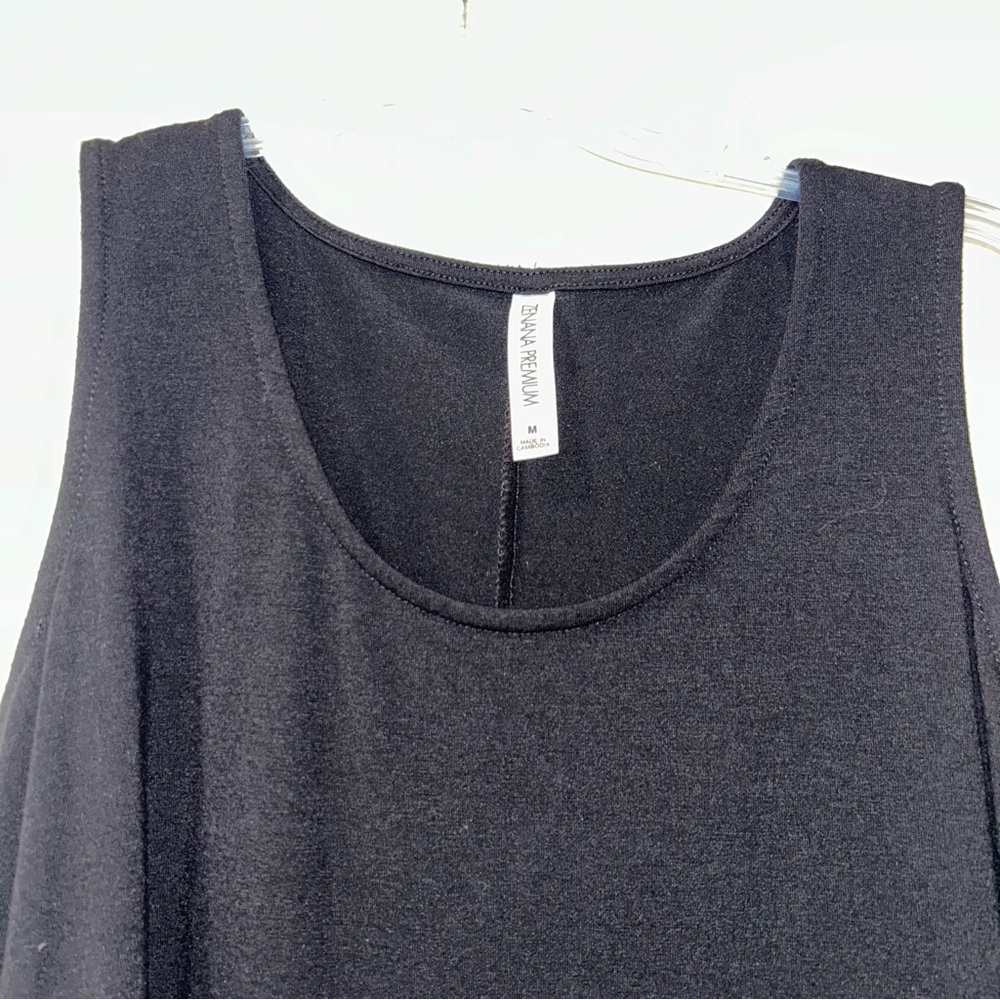 Zenana Basic Black Sleeveless Top Women’s Medium - Picture 2 of 5